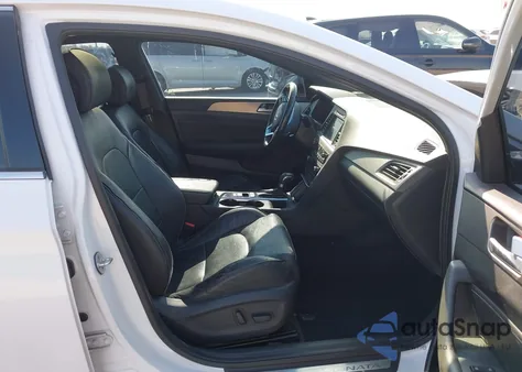 2017 Hyundai Sonata Limited 2.0T из США, поврежденный, VIN 5NPE34AB2HH564199